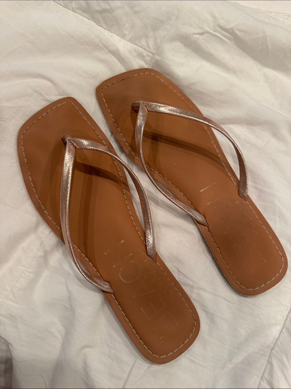 Women's Metallic Rose Thong Sandals with Brown Footbed
